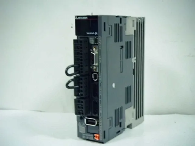 미쓰비시 MR-J4-20B AC 서보 드라이버
