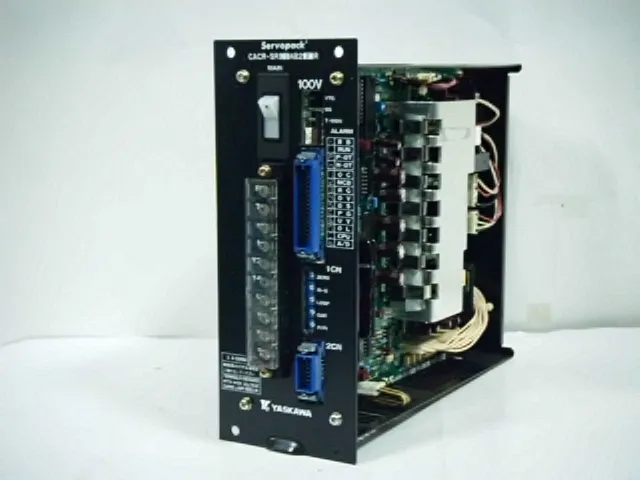 야스카와 CACR-SR01AB2ER AC 서보 드라이버