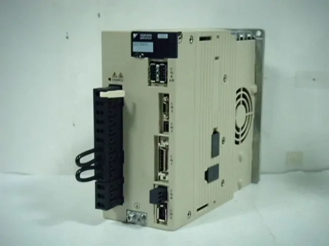 야스카와 SGDV-3R8A15A AC 서보 드라이버 상세 이미지 - ASKINDEX 코리아