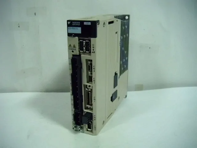 야스카와 SGDV-R90A11A AC 서보 드라이버 상세 이미지 - ASKINDEX 코리아