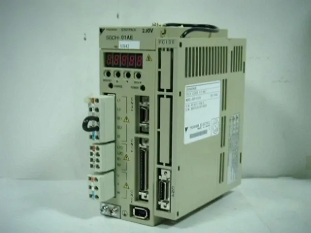 야스카와 SGDH-01AE AC 서보 드라이버