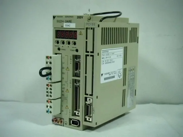 Yasukawa SGDH-04AE AC Servo Driver Detail Image - ASKINDEX Korea