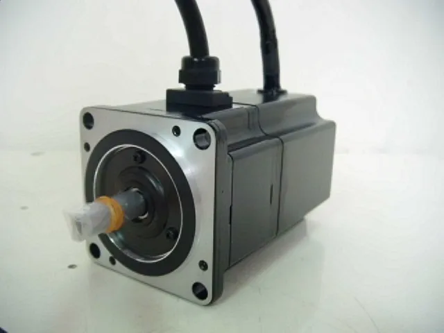 야스카와 SGMP-01AW12 AC 서보 모터