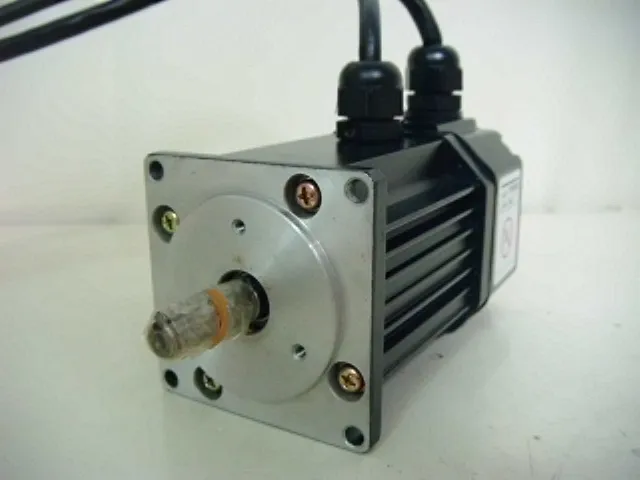 야스카와 USAREM-01BE2K AC 서보 모터 상세 이미지 - ASKINDEX 코리아