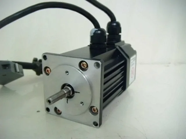 야스카와 USAREM-01DSW13 AC 서보 모터 상세 이미지 - ASKINDEX 코리아
