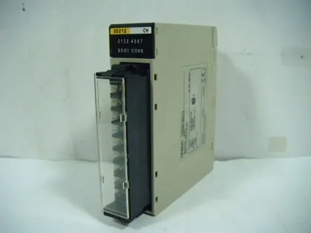 오므론 C200H-OD212 출력 유닛
