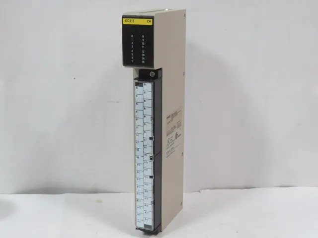 오므론 C500-OD215 출력 유닛