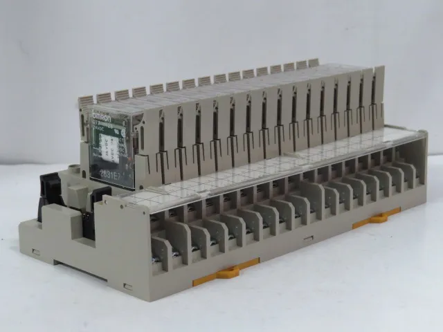 오므론 G7TC-OC16 I/O 중계 터미널