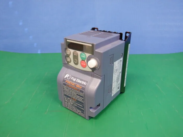 후지 전기 FRN0.4C2S-2J13 인버터