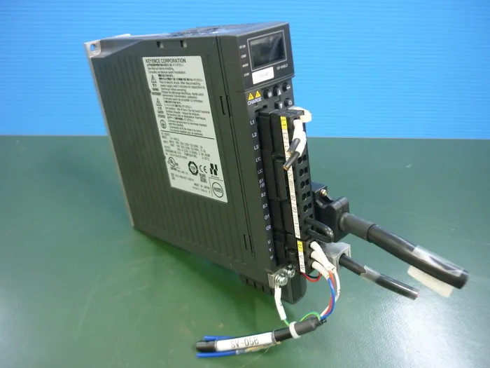 Keyence SV-040L2 AC 서보 시스템