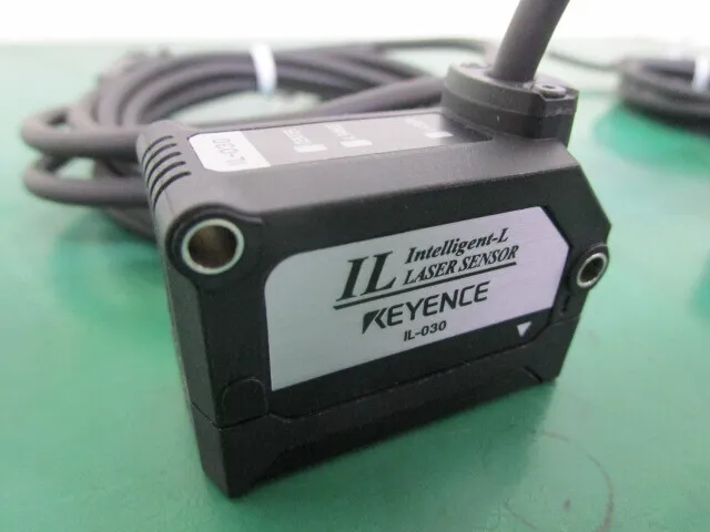 Keyence IL-030/IL-1050 Laser Displacement Meter Detail Image - ASKINDEX Korea