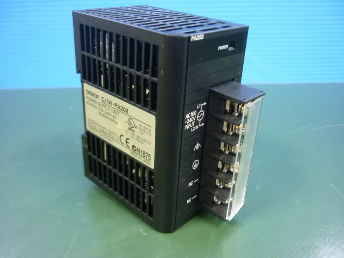 오므론 CJ1W-PA202 시퀀서