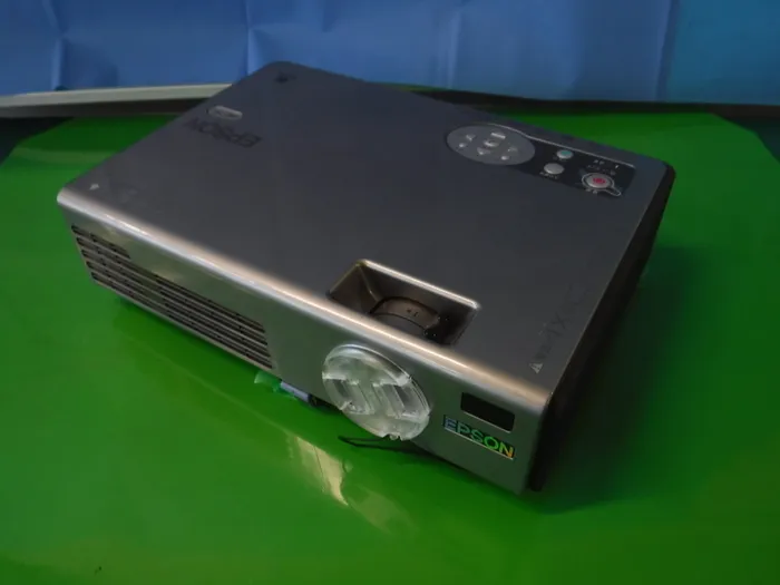 Epson EMP-750 LCD projector Detail Image - ASKINDEX Korea