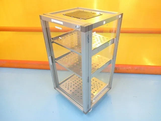 - - 데시케이터