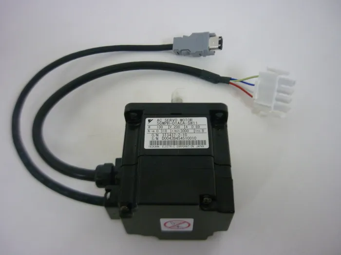 야스카와 전기 SGMPH-01ACA-SW11 AC 서보 모터