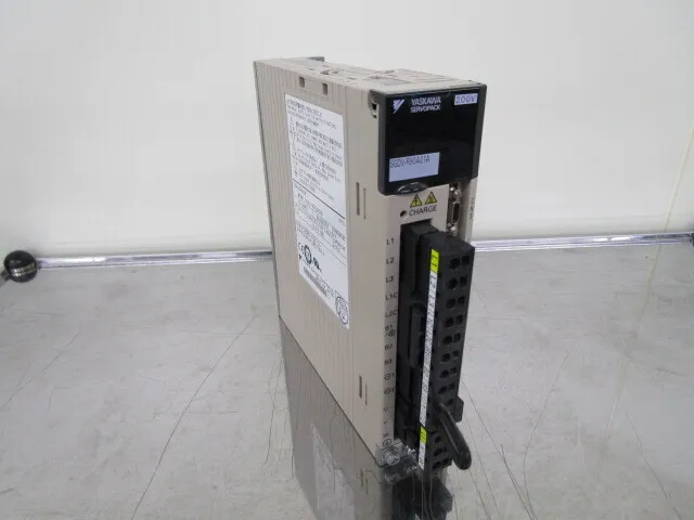 야스카와 전기 SGDV-R90A01A 서보 드라이버