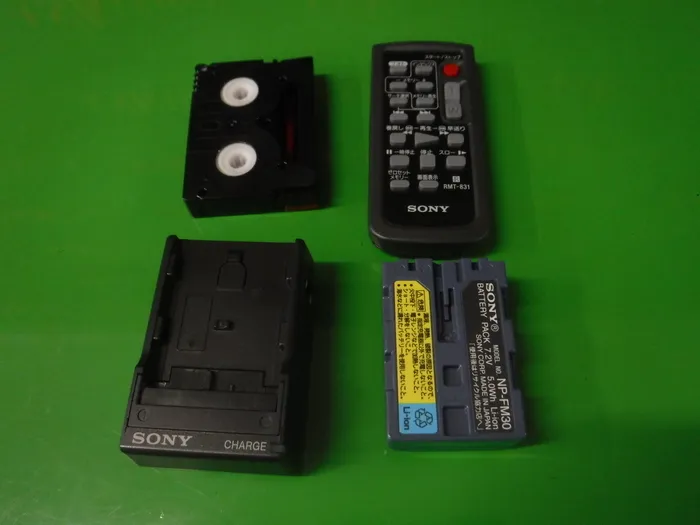 Sony DCR-PC105 digital camera Detail Image - ASKINDEX Korea