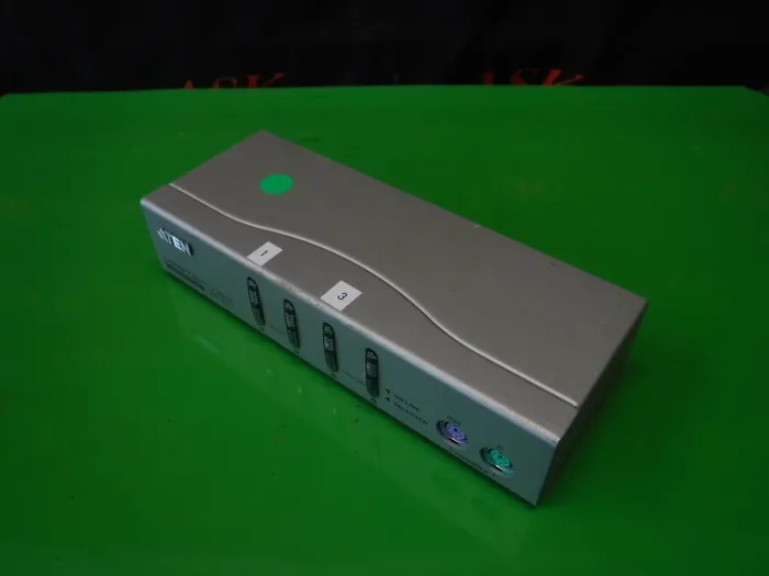 에이텐 CS-84A KVM 스위치