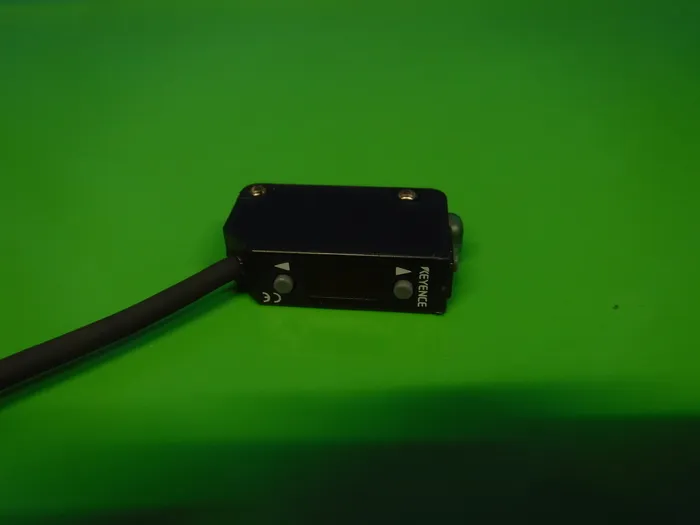 Keyence PZ-V11 앰프 내장형 광전 센서 상세 이미지 - ASKINDEX 코리아