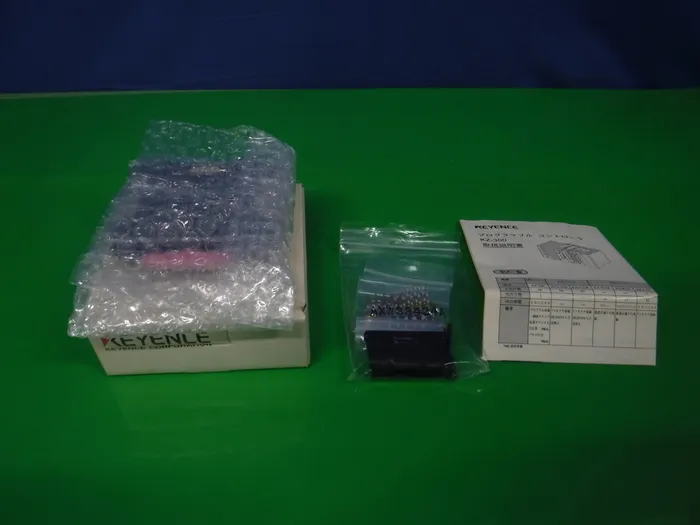 Keyence KZ-C32T 시퀀서 (PLC) 트랜지스터 출력 유닛 상세 이미지 - ASKINDEX 코리아