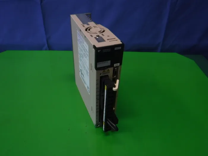 야스카와 전기 SGDV-R90A01A AC 서보 팩