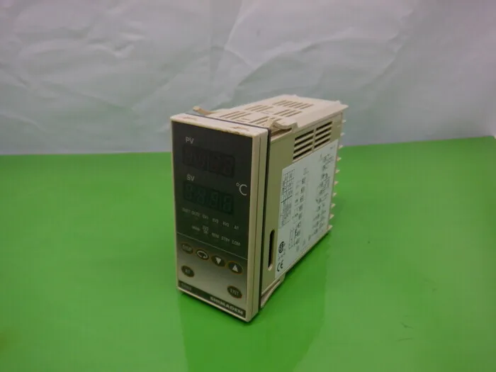 Shimaden SR84-1P-N-90-1000500 Digital Controller Detail Image - ASKINDEX Korea