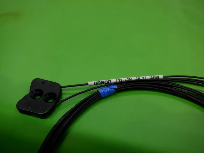 Omron E32-L25L 2M Fiber unit (limited reflection type) Detail Image - ASKINDEX Korea