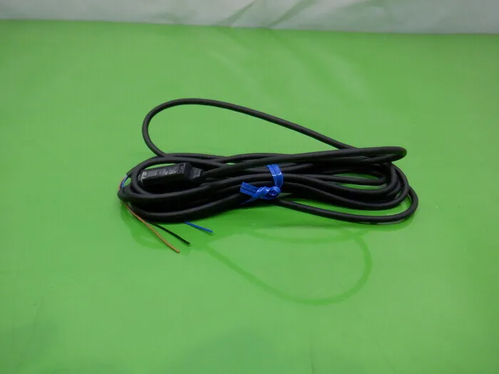 Omron E3T-SR12 2M Photoelectric sensor (retroreflective type) Detail Image - ASKINDEX Korea