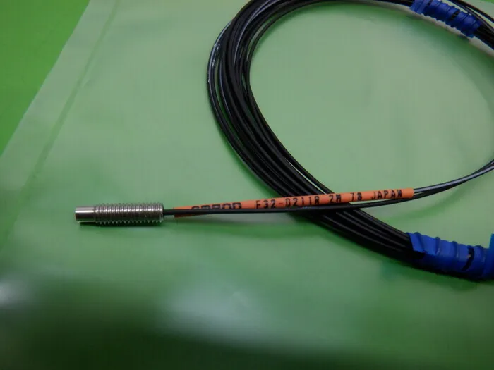 Omron E32-D21L 2M Fiber unit (reflective type) Detail Image - ASKINDEX Korea