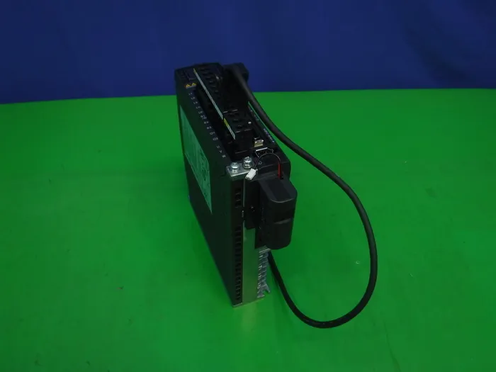 Keyence SV-040L2 AC 서보 드라이버