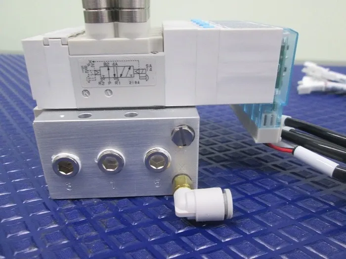 Koganei F10LT1G-PL +F10M5AJG Solenoid valve Detail Image - ASKINDEX Korea