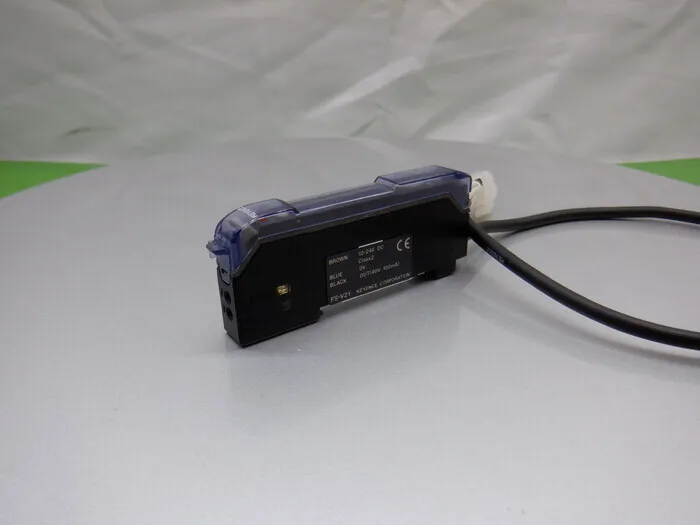 Keyence FS-V21 파이버 센서 앰프 (부모 기계)