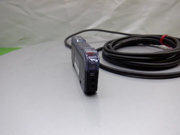 Keyence FS-V31 Fiber sensor amplifier (parent unit) Detail Image - ASKINDEX Korea