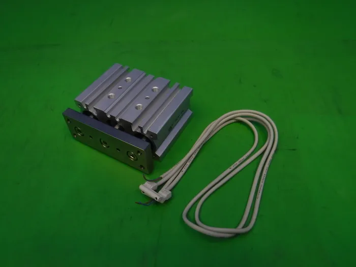  MGPL20-10Z-M9BV 실린더(가이드 부착 박형)