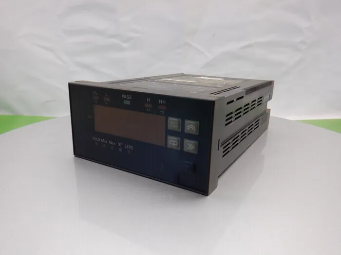 오므론 K3TX-VD21A-C1 디지털 패널 미터