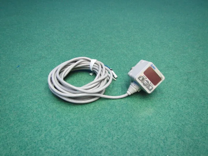 SMC ISE60-A2-22L 디지털 압력 스위치