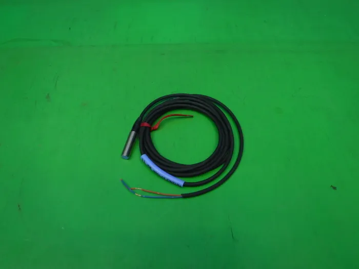 Keyence EV-108M 2-wire proximity sensor Detail Image - ASKINDEX Korea