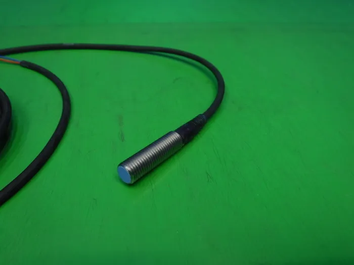 Keyence EV-108M 2-wire proximity sensor Detail Image - ASKINDEX Korea