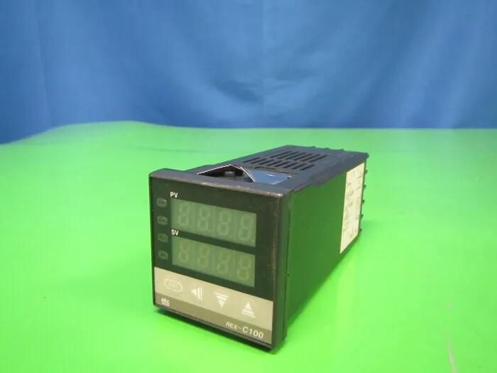 이화공업 C100FD07-8＊HL 온도 조절기