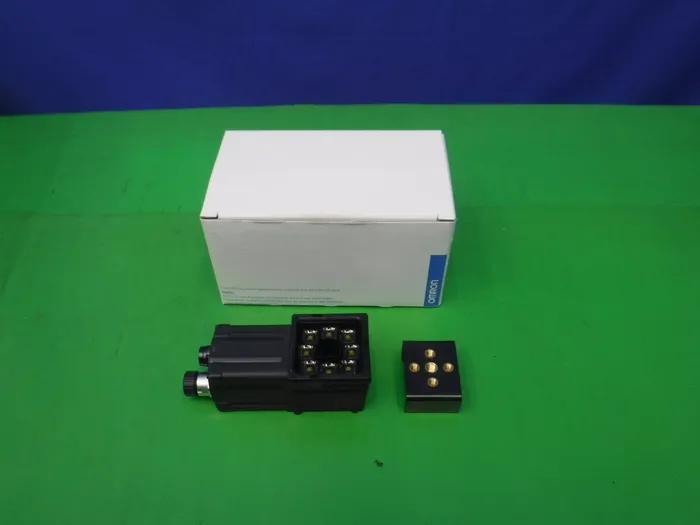 오므론 FQ2-S30100N-08 CCD 카메라