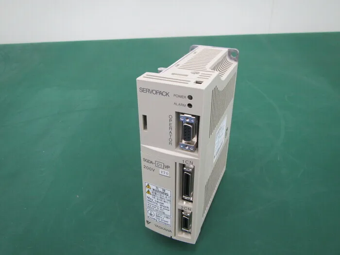 야스카와 전기 SGDA-01VPY70 서보 드라이버