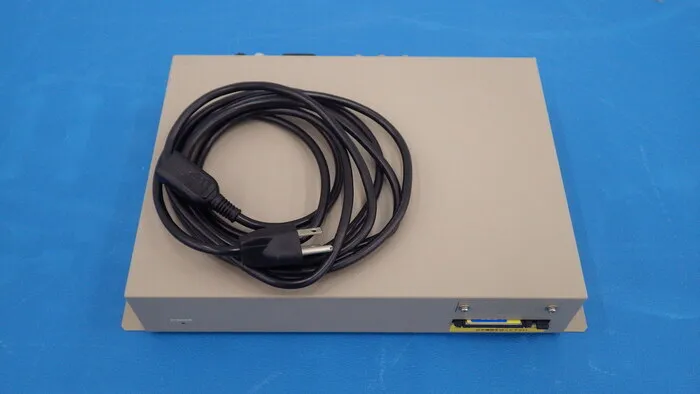 첫 HV-4000 카메라 컨트롤 유닛