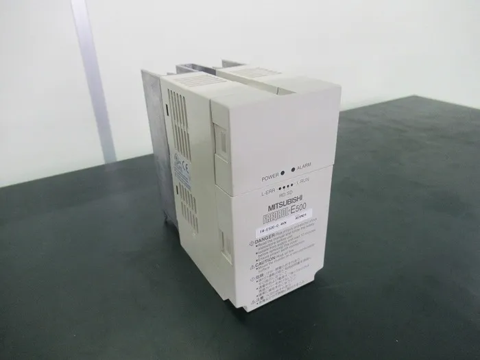 미쓰비시 전기 FR-E520-0.4KN 인버터