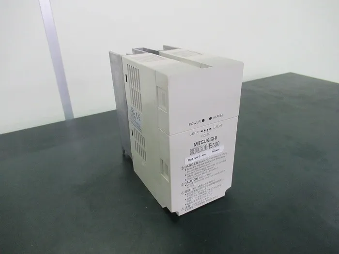 미쓰비시 전기 FR-E520-0.4KN 인버터
