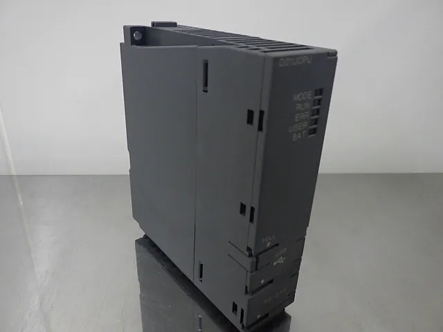 미쓰비시 전기 Q01UCPU 시퀀서(CPU 유니트)