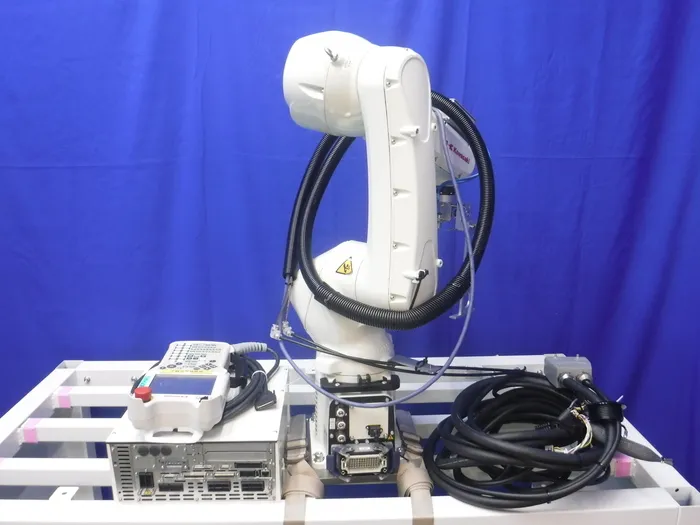 Kawasaki Heavy Industries 3RS007N-AC04 robot Detail Image - ASKINDEX Korea