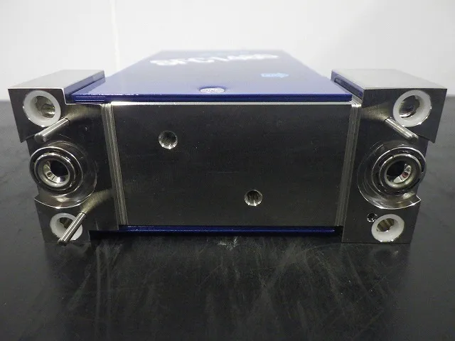 Hitachi Metals SFC1480AMC-4H1GL Mass Flow Controller Detail Image - ASKINDEX Korea