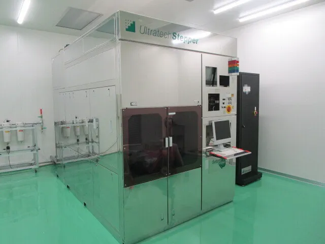 울트라텍 Saturn Spectrum3 노광 장치 스테퍼