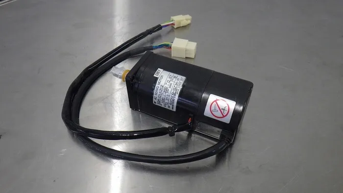야스카와 전기 SGM-01A312 AC 서보 모터