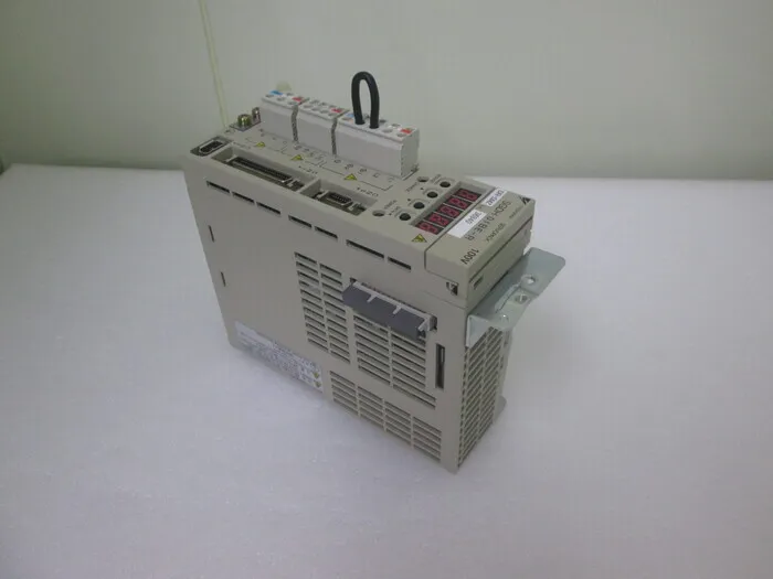 야스카와 전기 SGDH-01BE-R 서보 드라이버